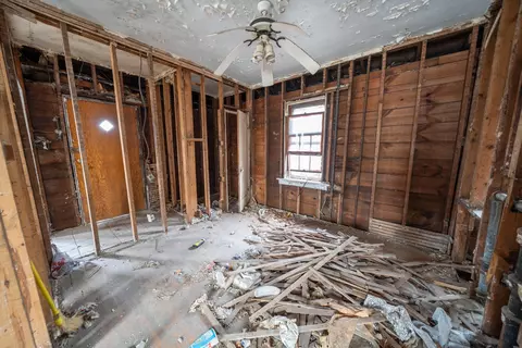 1069 Polk St, Gary, IN 46402 photo 7