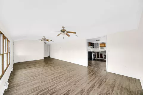 4100 E 200, Knox, IN 46534 photo 2