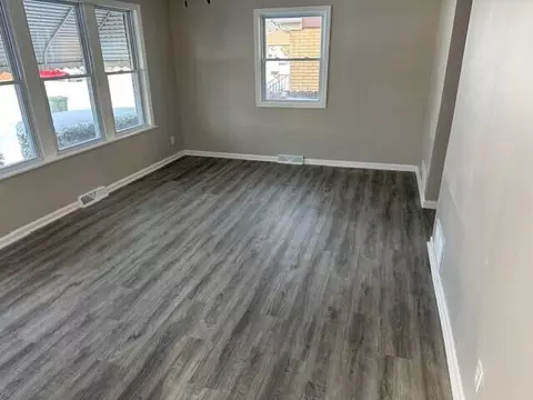 7209 Mclaughlin Ave, Hammond, IN 46324 photo 3