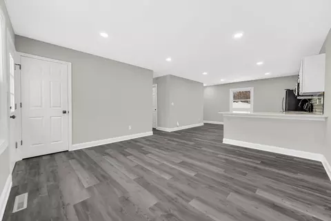 Living - 1172 Ralston St, Gary, IN 46406 photo 3 of 4