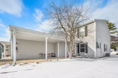 3632 Kirkwood Ct, Elkhart, IN 46514