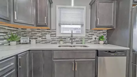2256 W 17th Ave, Gary, IN 46404 photo 8