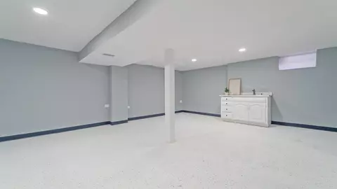 2256 W 17th Ave, Gary, IN 46404 photo 19