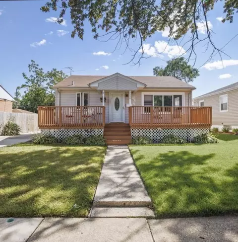 1130 169th Pl, Hammond, IN 46324