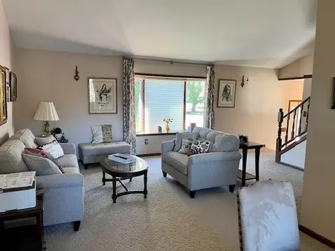 740 Clover Ln, Crown Point, IN 46307 photo 5