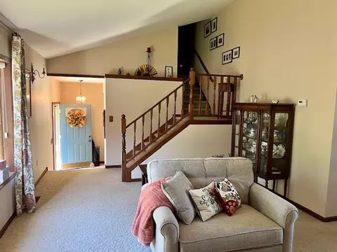740 Clover Ln, Crown Point, IN 46307 photo 7