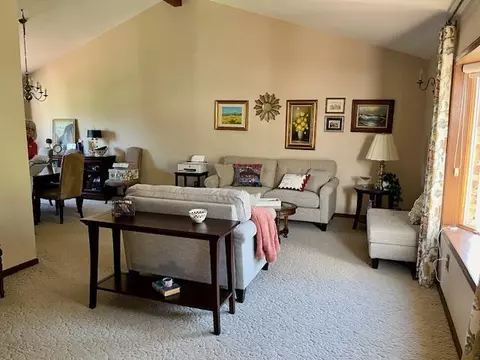 740 Clover Ln, Crown Point, IN 46307 photo 6
