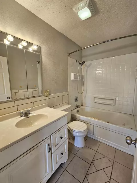 1502 N Colfax St, Griffith, IN 46319 photo 10