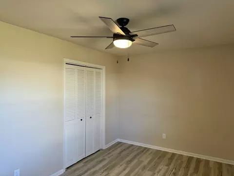 738 Apache Ln, Lowell, IN 46356 photo 9