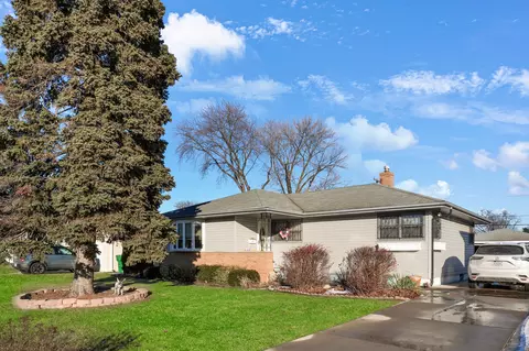 7843 Jackson Ave, Munster, IN 46321