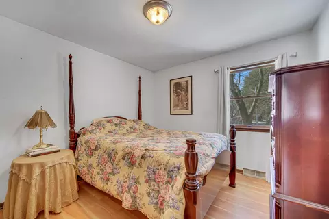 9605 Middlesex Rd, De Motte, IN 46310 photo 13