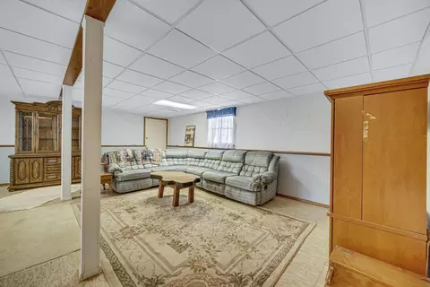 9605 Middlesex Rd, De Motte, IN 46310 photo 16