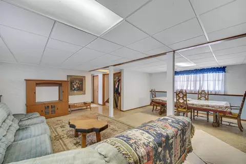 9605 Middlesex Rd, De Motte, IN 46310 photo 15