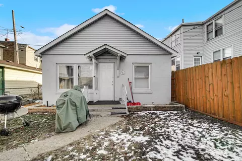 2033 Davidson Pl, Whiting, IN 46394 photo 2