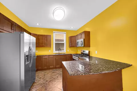 2033 Davidson Pl, Whiting, IN 46394 photo 13