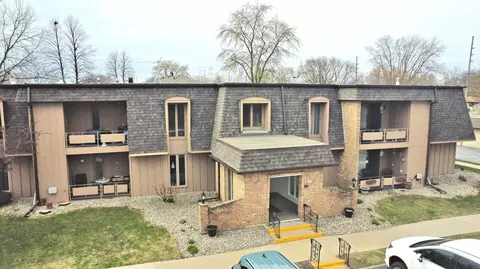 410 Old Stone Rd #I-6, Munster, IN 46321
