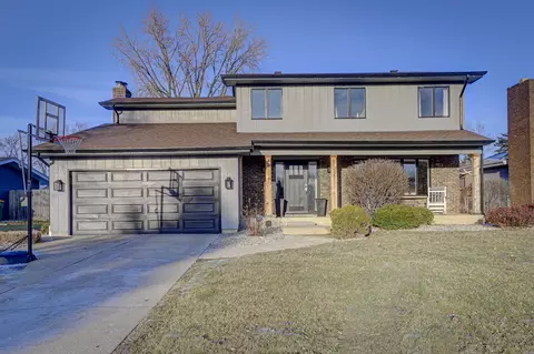 1143 Azalea Dr, Munster, IN 46321