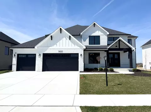 9410 Tall Grass Trl, Saint John, IN 46373