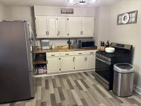 Kitchen - 1405 S Roosevelt Rd, Knox, IN 46534 photo 1 of 1