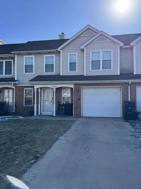 1703 E 140th St, East Chicago, IN 46312