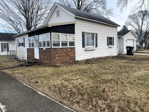 117 S Toner St, Kewanna, IN 46939