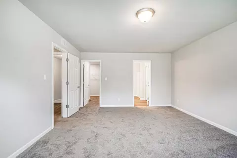 Bedroom - 31 Karner Blue Ct, Chesterton, IN 46304 photo 2 of 5