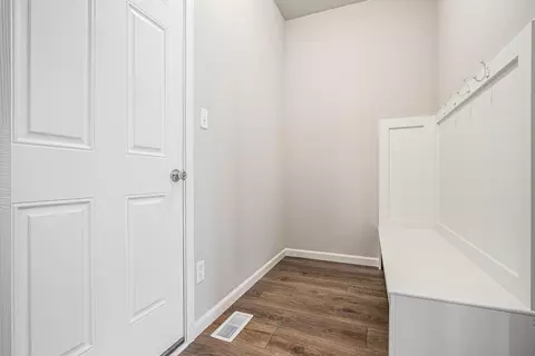 Entry Way - 31 Karner Blue Ct, Chesterton, IN 46304 photo 1 of 3