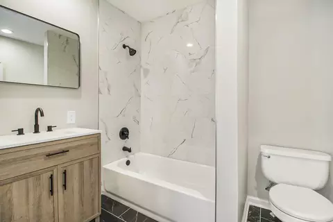 406 N Dwiggins St, Griffith, IN 46319 photo 11