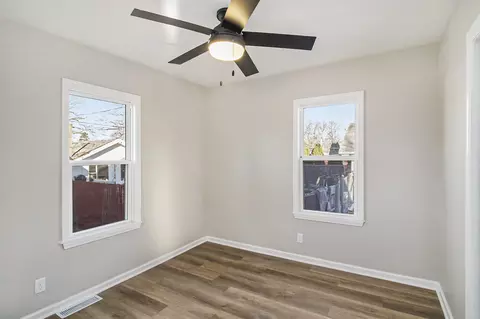 406 N Dwiggins St, Griffith, IN 46319 photo 12