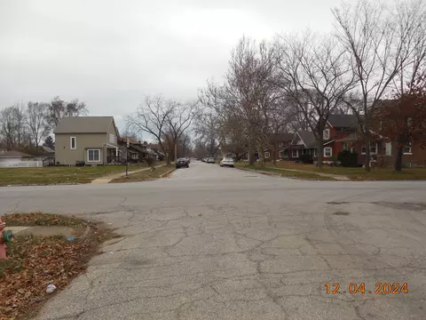 802 Pierce St, Gary, IN 46402 photo 5
