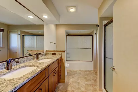 455 Jenna Dr, Munster, IN 46321 photo 24