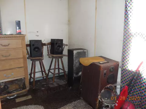 721 Mount St, Gary, IN 46406 photo 9