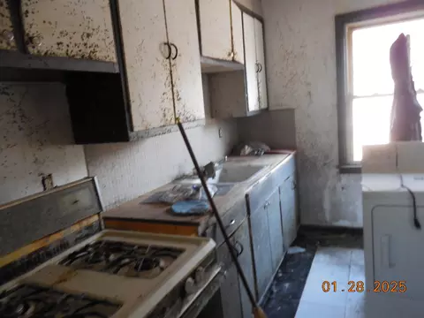 721 Mount St, Gary, IN 46406 photo 6
