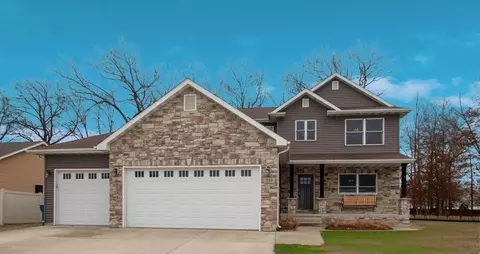224 Cessna Dr, Burns Harbor, IN 46304 photo 1
