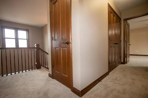224 Cessna Dr, Burns Harbor, IN 46304 photo 32