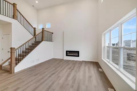 Living - 610 E 131st Pl, Crown Point, IN 46307 photo 1 of 4