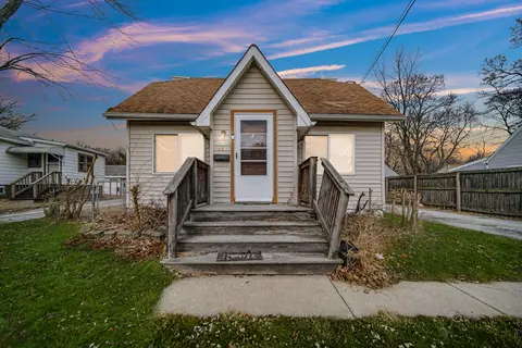 3311 173rd St, Hammond, IN 46323