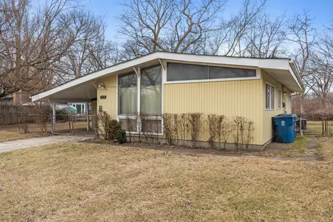738 E 48th Pl, Gary, IN 46409 photo 2