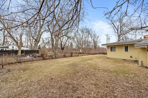 738 E 48th Pl, Gary, IN 46409 photo 6