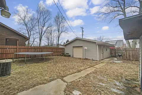742 Pierce St, Gary, IN 46402 photo 18
