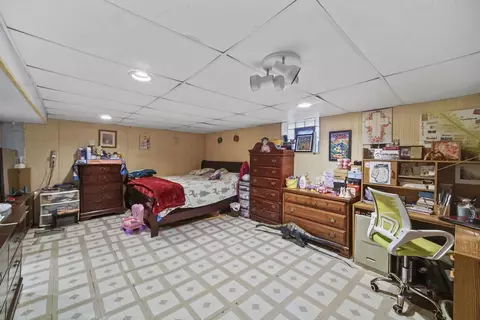 742 Pierce St, Gary, IN 46402 photo 16