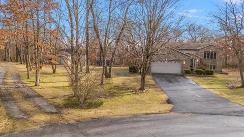 5305 E Chamberlain Ct, De Motte, IN 46310 photo 53
