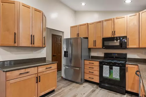 5305 E Chamberlain Ct, De Motte, IN 46310 photo 11