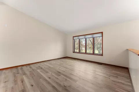 5305 E Chamberlain Ct, De Motte, IN 46310 photo 5