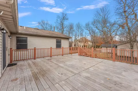 5305 E Chamberlain Ct, De Motte, IN 46310 photo 42
