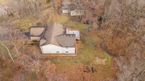 5305 E Chamberlain Ct, De Motte, IN 46310 photo 48