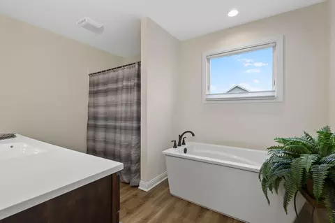 Bath - 11281 Waters Edge Dr, Wheatfield, IN 46392 photo 4 of 5