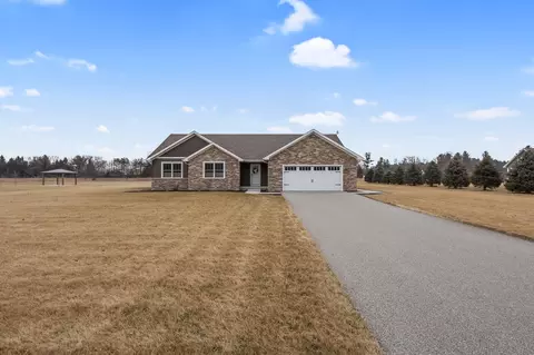 Exterior - 11281 Waters Edge Dr, Wheatfield, IN 46392 photo 13 of 19