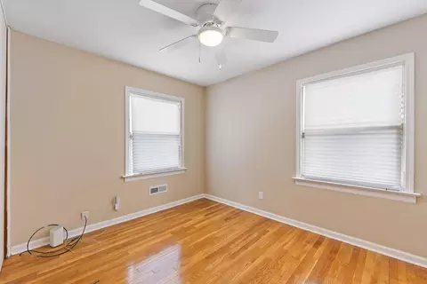 637 Tompkins St, Gary, IN 46406 photo 10