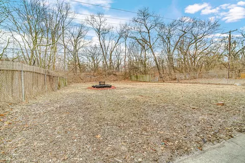 6917 E 1st Ave, Gary, IN 46403 photo 28